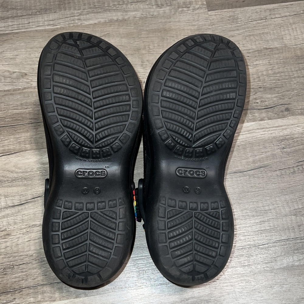 Platform Pride Crocs - Picture 7 of 7